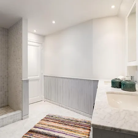 Huswell - Stunning Penthouse With Amazing View And Parking Apartment
