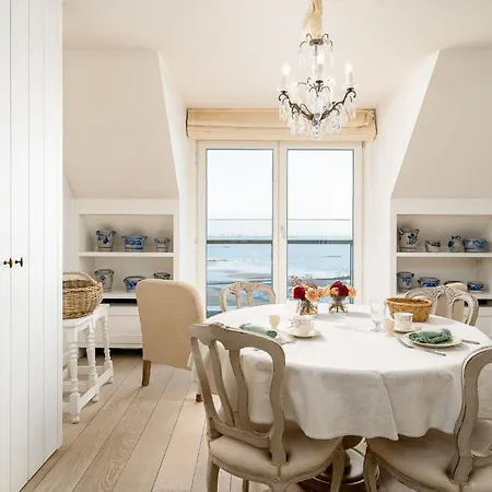 Huswell - Stunning Penthouse With Amazing View And Parking Apartment Knokke-Heist